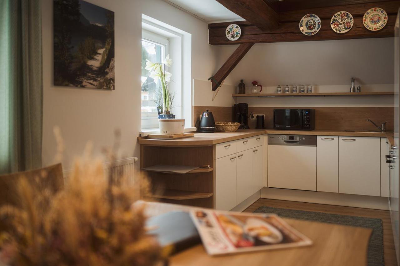 Ferienwohnung Altes Pfarrhaus Altaussee Exterior foto