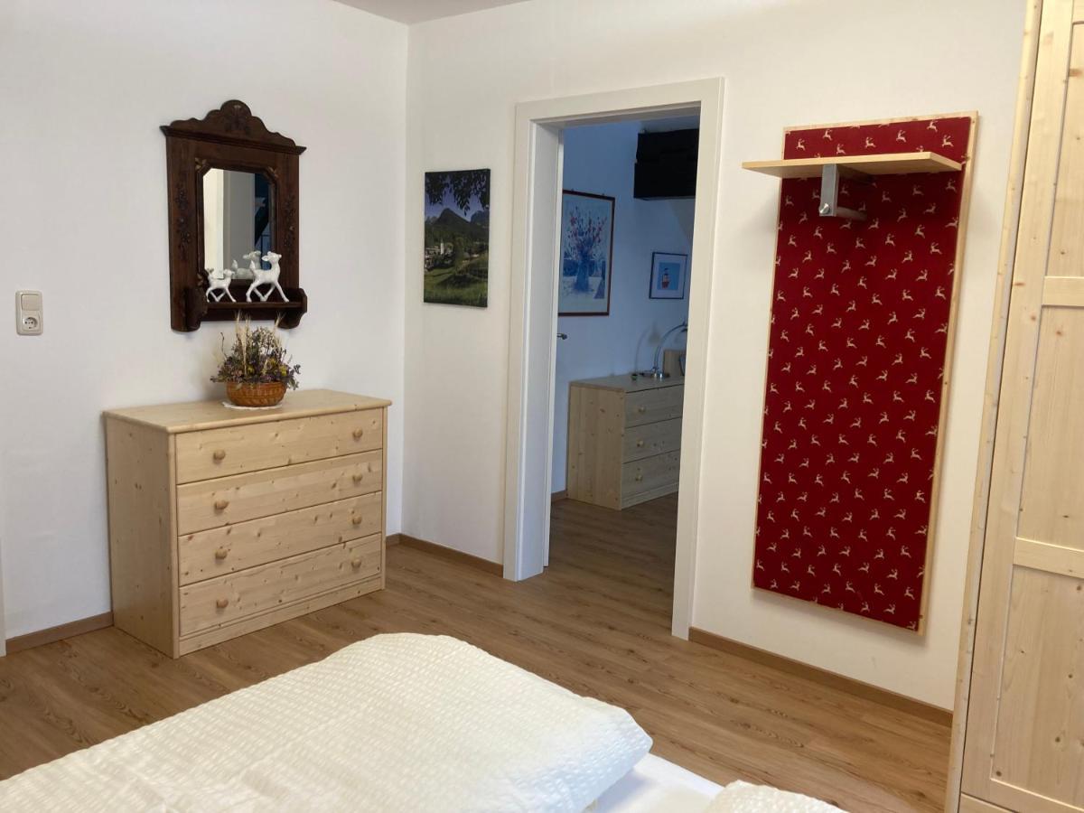Ferienwohnung Altes Pfarrhaus Altaussee Exterior foto