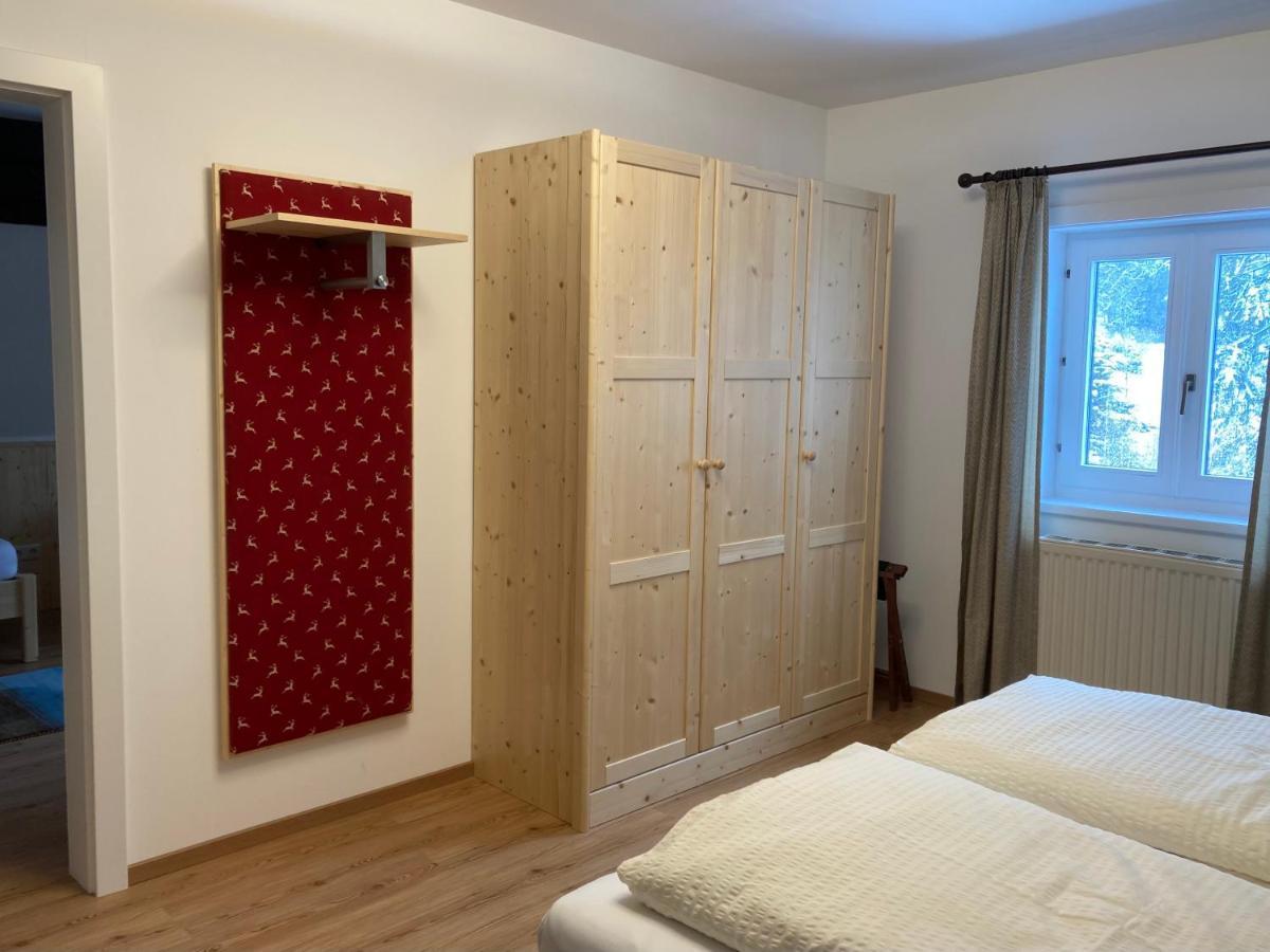 Ferienwohnung Altes Pfarrhaus Altaussee Exterior foto